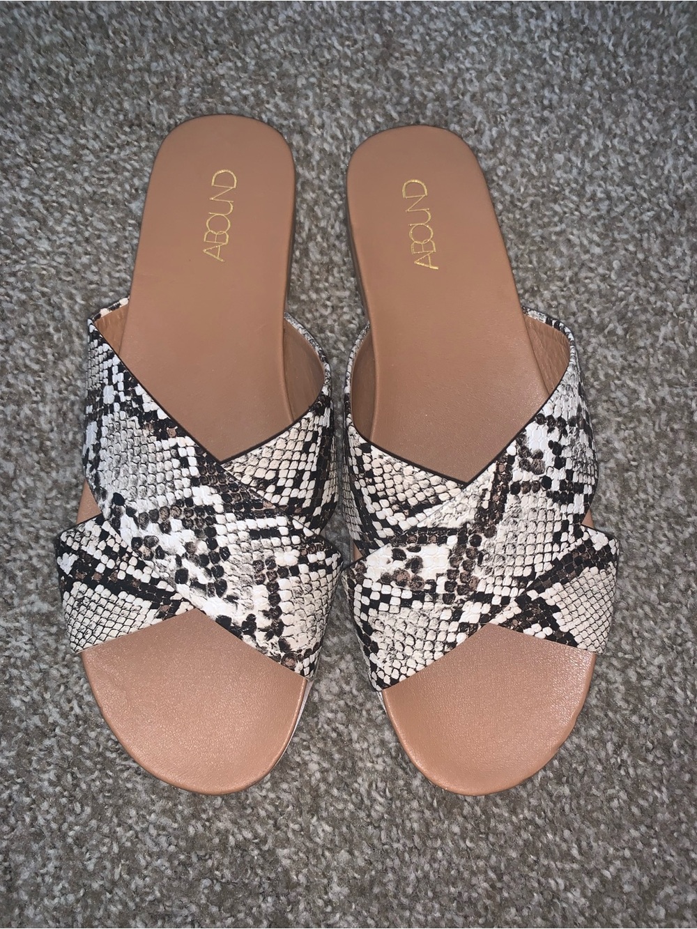 NWT ABOUND Women's Snake Print Slip-On Sandals in Brown/Black